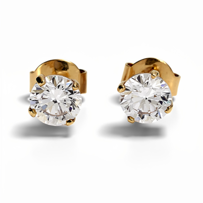 4-Prong Solitaire Earrings...