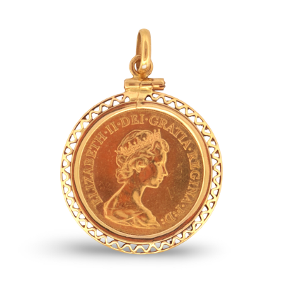 19K Yellow Gold Pendant...