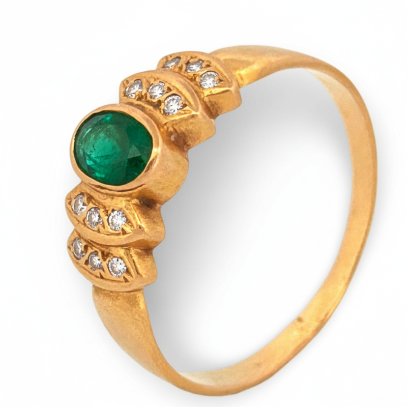 anel-pedra-verde-ouro