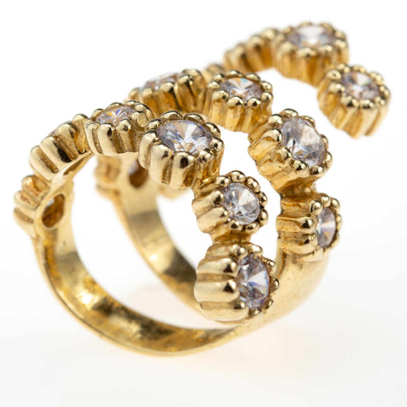 anel dourado zirconias
