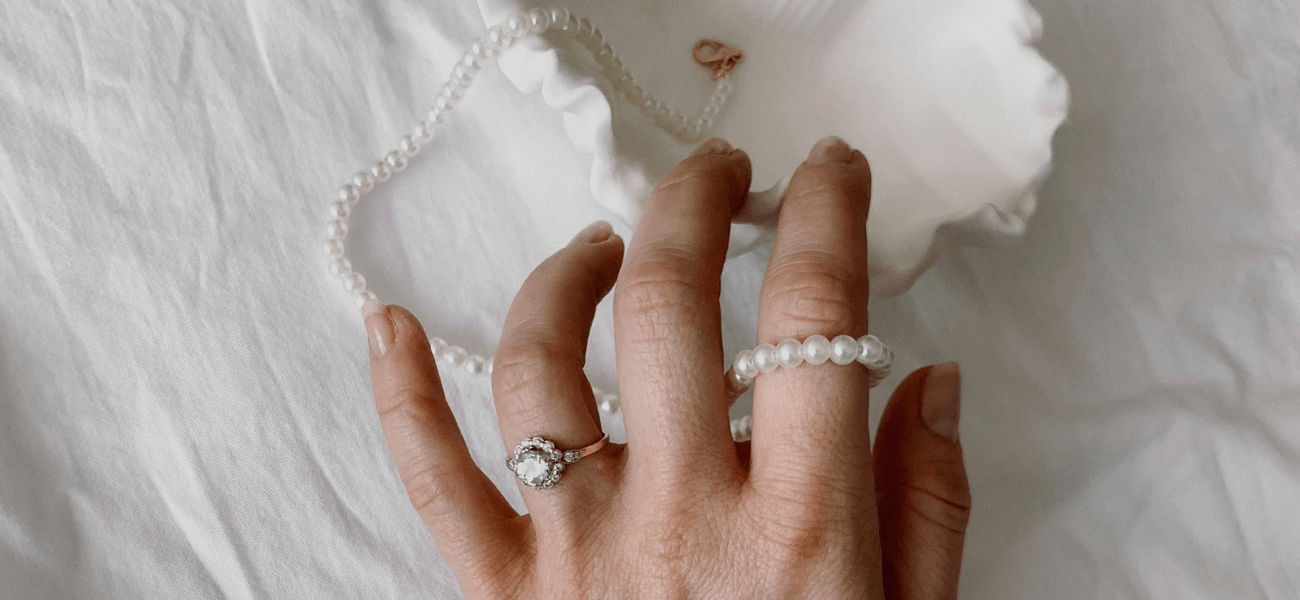Essential Vintage Jewellery