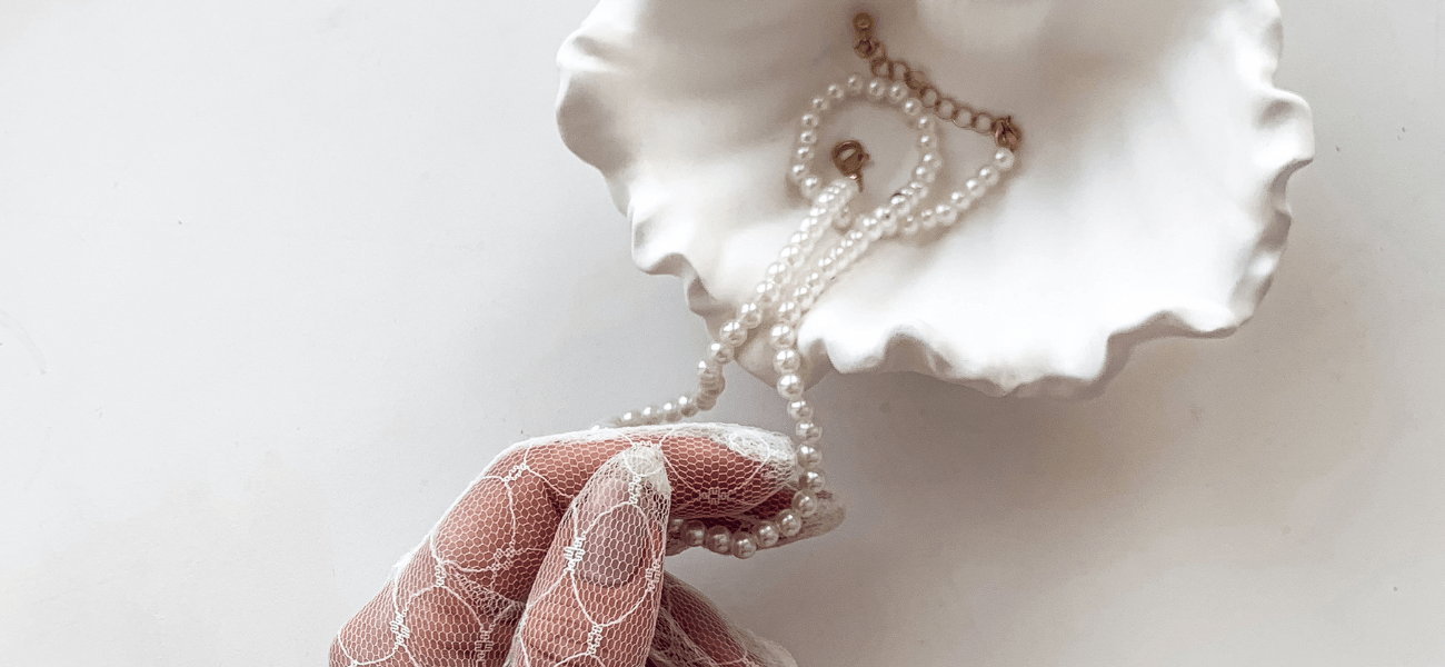 Essential Vintage Jewellery