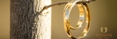 Elegir el ancho de las alianzas de boda en internet