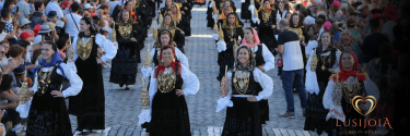 Parades and Processions: The Filigree in Movement